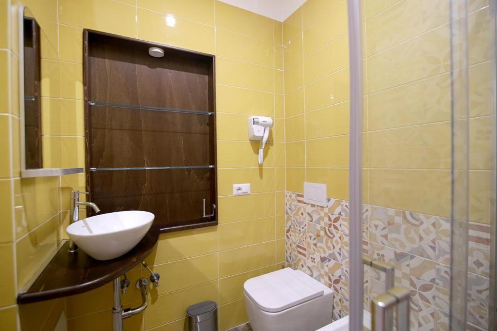 Antica Residenza Fusco Ξενοδοχείο Νάπολη Εξωτερικό φωτογραφία