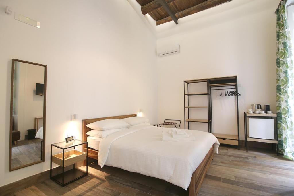 Antica Residenza Fusco Ξενοδοχείο Νάπολη Εξωτερικό φωτογραφία